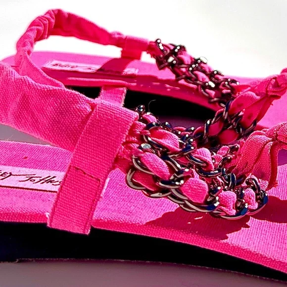 Betsey Johnson Thong Chain Fabric Sandals Hot Pink Size 8 - Picture 2 of 6